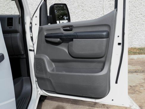 Used 2019 Nissan NV 2500 SV w/ Navigation Package image 31