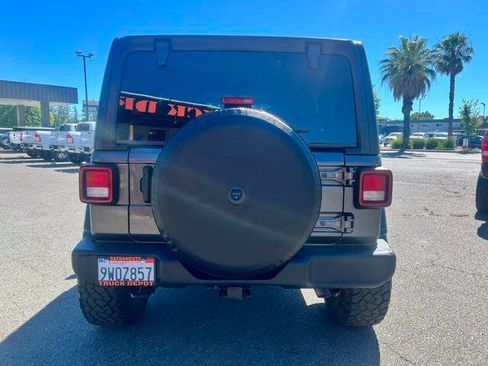 Used 2020 Jeep Wrangler Unlimited Sport S AWD/4WD image 9