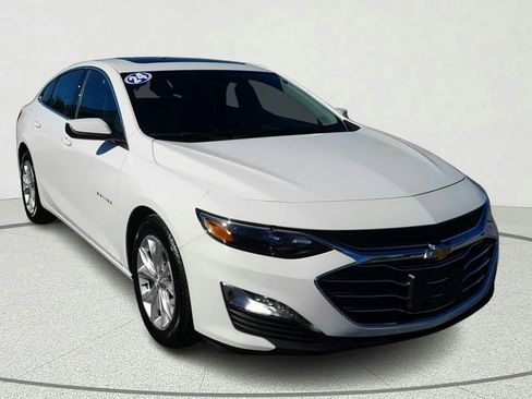 Used 2024 Chevrolet Malibu LT image 1