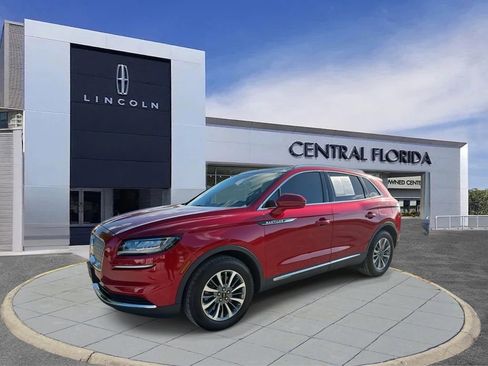 Used 2021 Lincoln Nautilus Reserve image 6