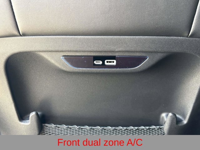 New 2027 Chrysler Pacifica Select FWD image 11