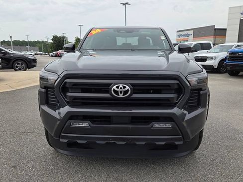 Used 2024 Toyota Tacoma SR5 RWD image 2