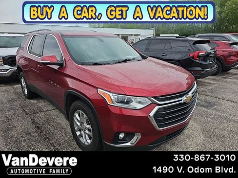 Used 2021 Chevrolet Traverse LT AWD/4WD image 1
