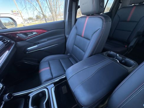 Used 2025 Chevrolet Traverse RS w/ LPO, Floor Liner Package image 20