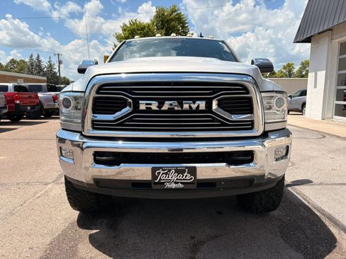 Used 2018 RAM 2500 Limited AWD/4WD image 3