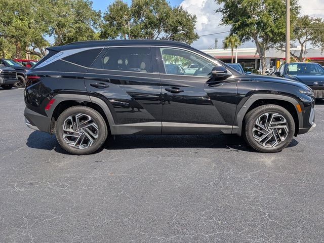 Used 2026 Hyundai Tucson Limited AWD/4WD image 2