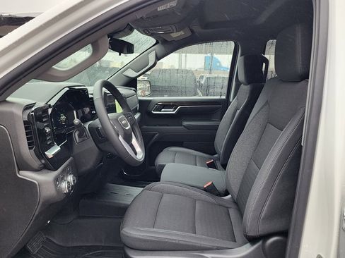 New 2026 GMC Sierra 1500 Elevation w/ LPO, Elevation Black Package image 17