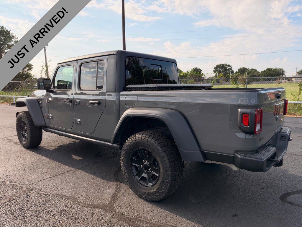 Used 2023 Jeep Gladiator Mojave w/ Cold Weather Group AWD/4WD image 7