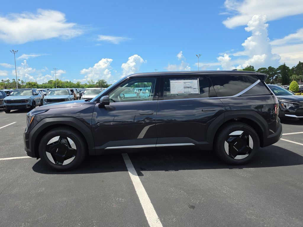 New 2026 Kia EV9 Light RWD image 5