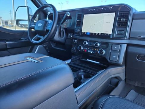 Used 2024 Ford F250 Platinum image 16
