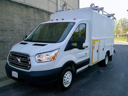 Used 2019 Ford Transit 350 138 DRW w/ Interior Upgrade Package RWD image 2