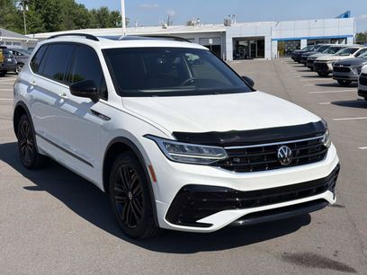 Used 2022 Volkswagen Tiguan SE R-Line