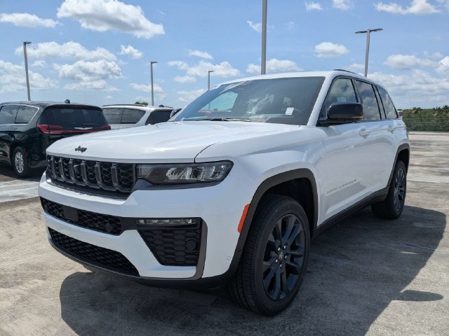 New 2026 Jeep Grand Cherokee Limited AWD/4WD image 8