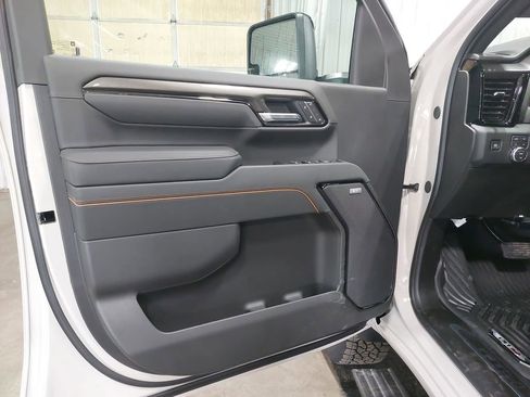 New 2026 GMC Sierra 2500 AT4 w/ AT4 Premium Plus Package image 27