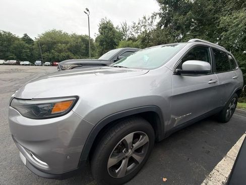 Used 2021 Jeep Cherokee Limited AWD/4WD image 14