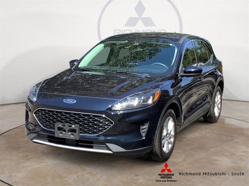 Used 2021 Ford Escape SE image 7