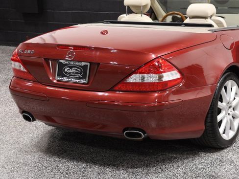 Used 2007 Mercedes-Benz SL 550 image 33
