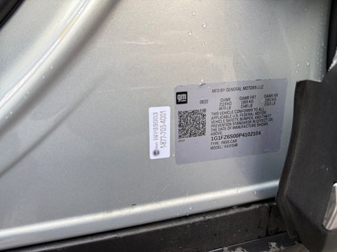 Used 2023 Chevrolet Bolt EUV Premier w/ Sun & Sound Package image 25