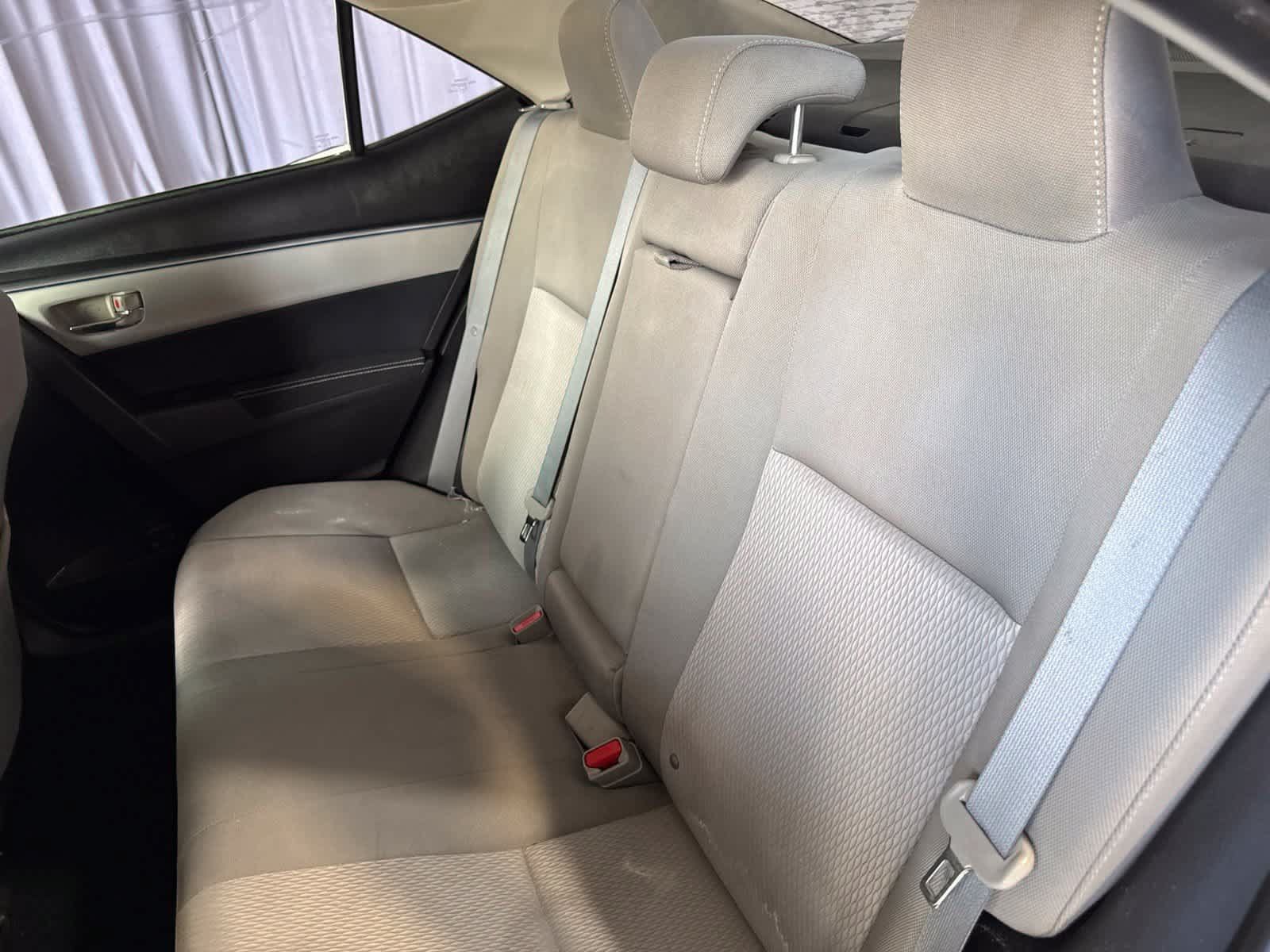 Used 2015 Toyota Corolla LE FWD image 16