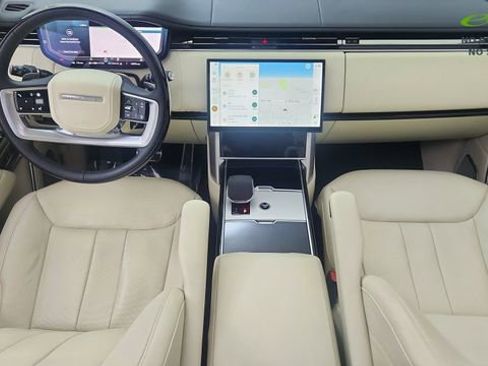 Used 2024 Land Rover Range Rover Autobiography AWD/4WD image 21