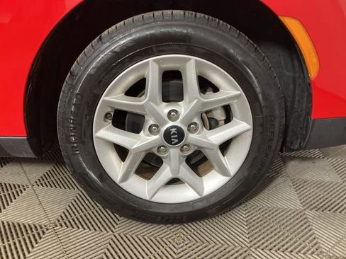 Used 2021 Kia Soul S image 22