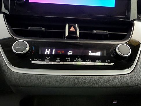 Certified 2024 Toyota Corolla LE image 29