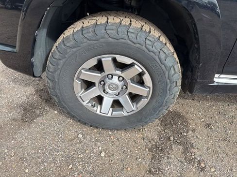 Used 2013 Toyota 4Runner Limited AWD/4WD image 11