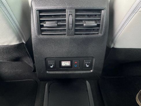 Used 2023 Mitsubishi Outlander SEL image 33