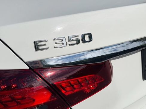 Used 2023 Mercedes-Benz E 350 4MATIC Sedan image 19