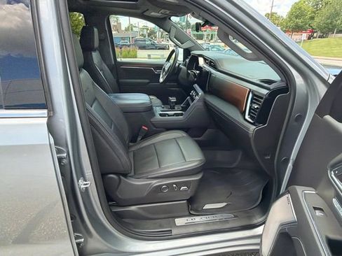 Used 2024 GMC Sierra 1500 Denali AWD/4WD image 12