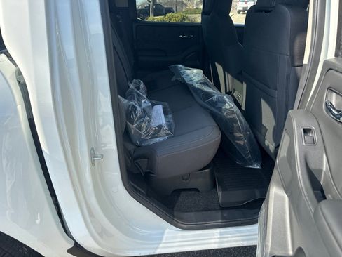 New 2026 Nissan Frontier SV image 15