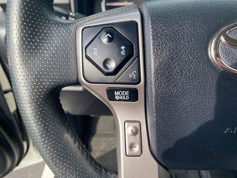 Used 2020 Toyota 4Runner Limited AWD/4WD image 18