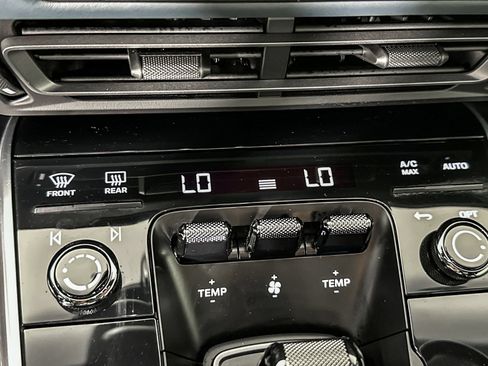 Used 2022 Porsche 911 Turbo S image 19