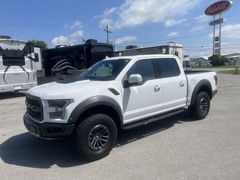 Used 2020 Ford F150 Raptor w/ Equipment Group 802A Luxury AWD/4WD image 2