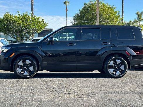 Used 2026 Hyundai Santa Fe SE FWD image 7