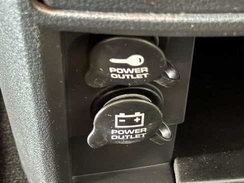 Used 2009 Dodge Grand Caravan SE w/ Climate Group FWD image 17