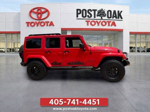 Used 2014 Jeep Wrangler Unlimited Rubicon AWD/4WD image 6