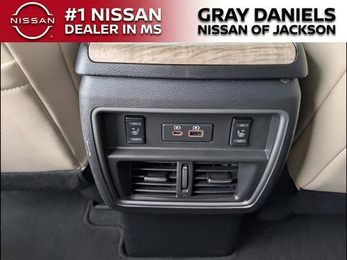 Used 2024 Nissan Murano SL image 24