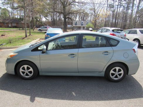 Used 2013 Toyota Prius Two image 3