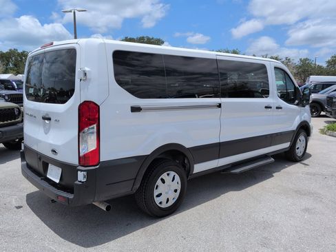 Used 2023 Ford Transit 350 XLT RWD image 5