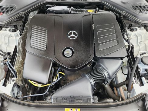Used 2025 Mercedes-Benz E 350 Sedan image 35