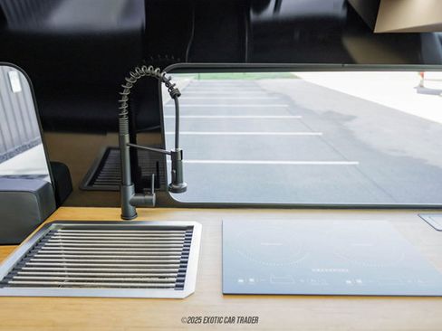 Used 2024 Mercedes-Benz Sprinter 2500 image 83