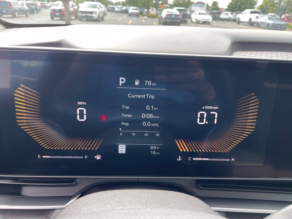 New 2027 Kia Carnival EX FWD image 28