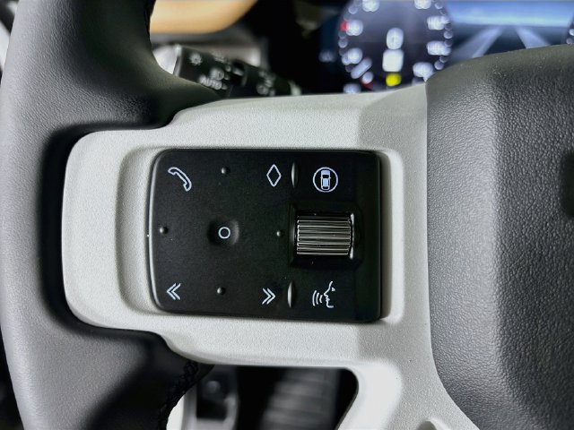 New 2026 Land Rover Defender 110 S AWD/4WD image 10