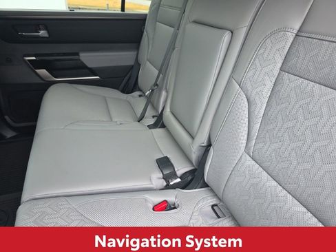 Used 2024 Toyota Sequoia Limited image 19