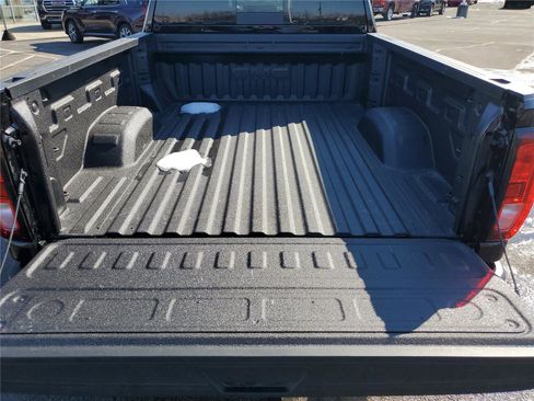 New 2026 GMC Sierra 2500 SLE w/ SLE Value Package; image 8