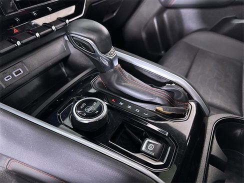 Used 2023 Chevrolet Colorado Z71 w/ Z71 Convenience Package 2 image 16