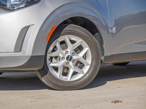 Certified 2024 Kia Soul LX w/ Option Group 015 image 2