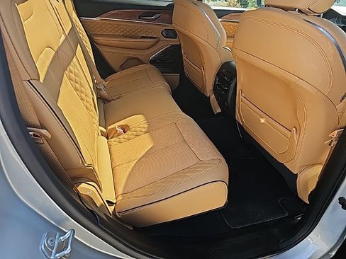 Certified 2025 Jeep Grand Cherokee Summit image 26