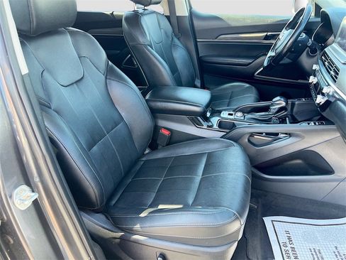 Used 2022 Kia Telluride EX w/ EX Premium Package image 31